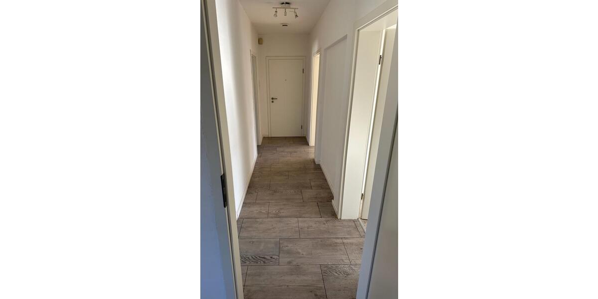 Etagenwohnung Gütersloh - 4 Zimmer, 80 m&sup2;, 750&euro; | Angebot:25297114