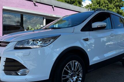Ford Kuga 126.061 km 9.690 &euro; Kabelsketal OT Gröbers 06184
