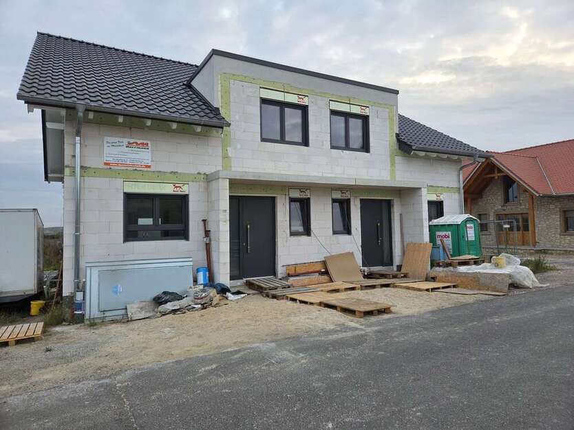 Haus zum Mieten in Stadecken-Elsheim 1.980 € 121 m² 4 zimmer
