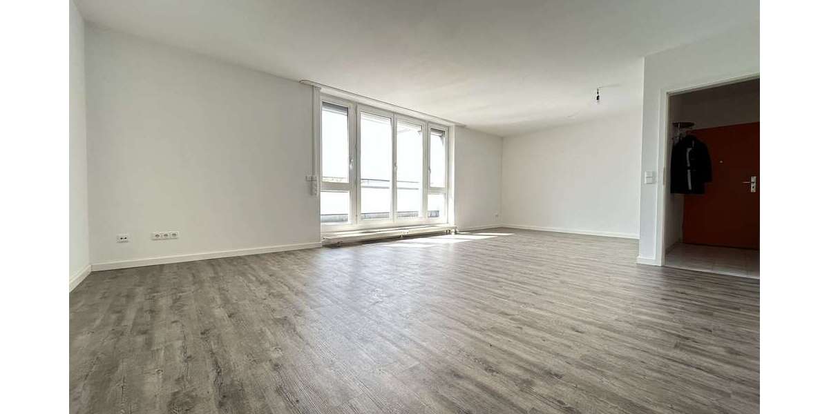 Sofort frei - Dachterrassen-Wohnung, 2 Zi. plus Wohnküche (Erbpacht) - Dachgeschoßwohnung München Bogenhausen | Angebot:26714706