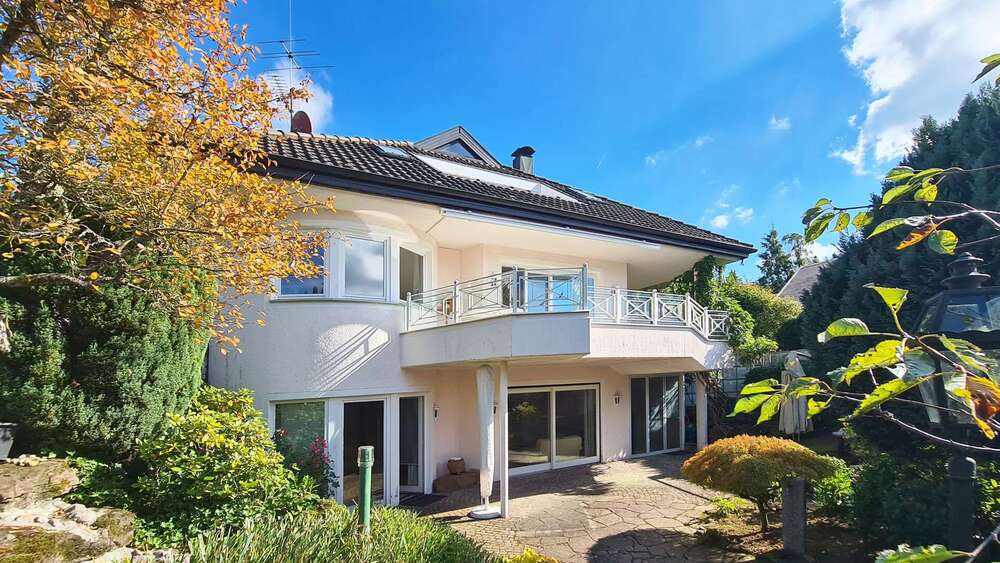 Haus zum Kaufen in Bad Liebenzell Unterhaugstett 685.000 € 330 m² 6.5 zimmer