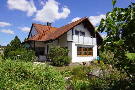 Haus zum Kaufen in Roßtal Kleinweismannsdorf 699.000 € 177 m² 7 zimmer