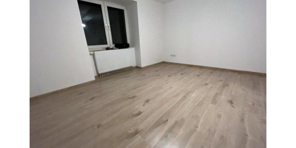 Einfamilienhaus Weißenfels - 8 Zimmer, 200 m&sup2;, 200.000&euro; | Angebot:26821685