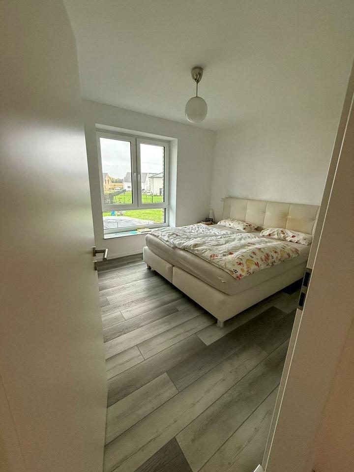 Moderne Doppelhaushälfte im Neubaugebiet mit Garten zimmer