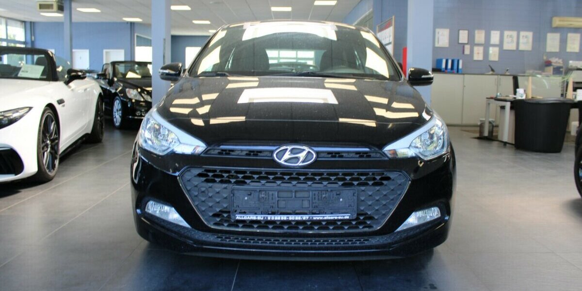 Hyundai i20 1.2 5-Türig - Klima - SHZ - 83.709 km 9.480 &euro; Euskirchen 53881