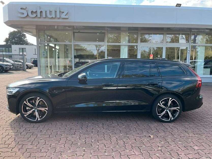 Volvo V60 19.900 km 46.850 € Bocholt 46395