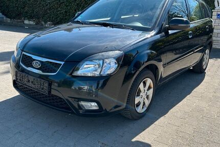 Kia Rio 188.400 km 1.690 &euro; Wertingen-Roggden 86637
