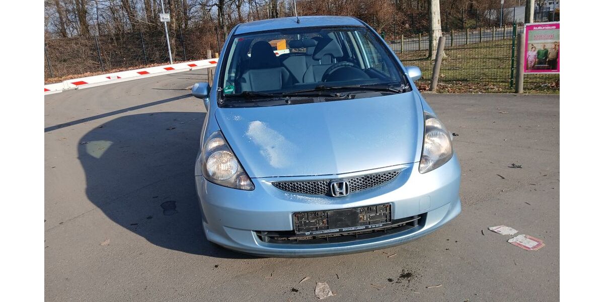 Honda Jazz 151.000 km 1.950 &euro; Frankfurt 60326
