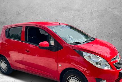 Chevrolet Spark 94.000 km 2.999 &euro; Detmold 32758