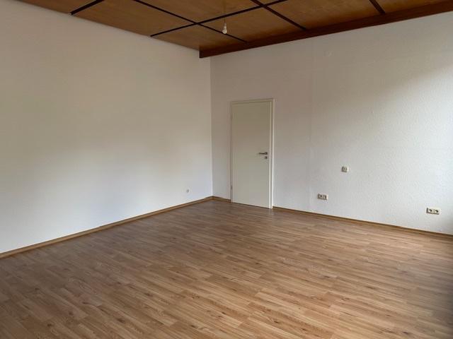 Etagenwohnung Bad Camberg - 4 Zimmer, 98 m&sup2;, 950&euro; | Angebot:26197327