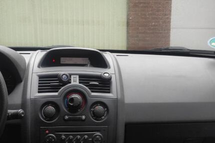 Renault Megane 260.000 km 1.690 &euro; Haren 49733
