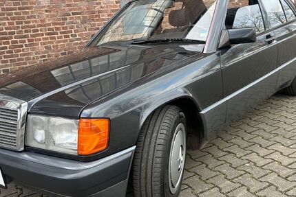 Mercedes-Benz 190 141.647 km 9.999 &euro; Köln 51069