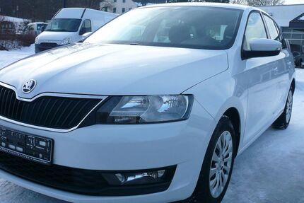 Skoda Rapid 99.300 km 9.990 &euro; Schneeberg 08289