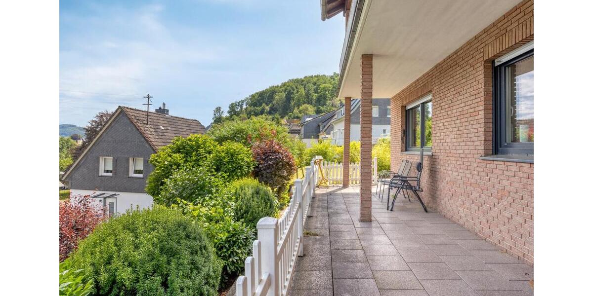 Einfamilienhaus Siegen Eiserfeld - 9 Zimmer, 203 m&sup2;, 399.000&euro; | Angebot:27292554