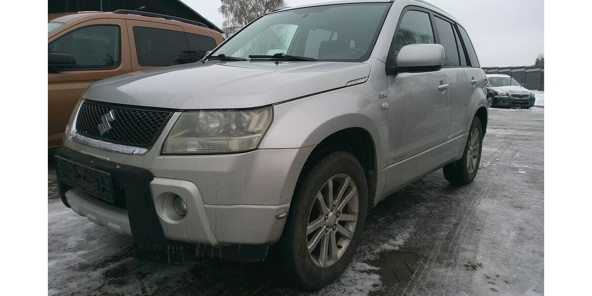 Suzuki Grand Vitara 227.000 km 3.950 &euro; Neddemin 17039