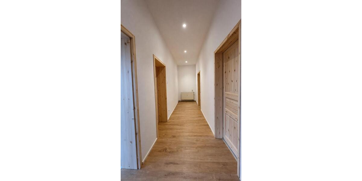Mehrfamilienhaus, Wohnhaus Falkenstein/Vogtland Vogtland - 19 Zimmer, 250 m&sup2;, 230.000&euro; | Angebot:26421316