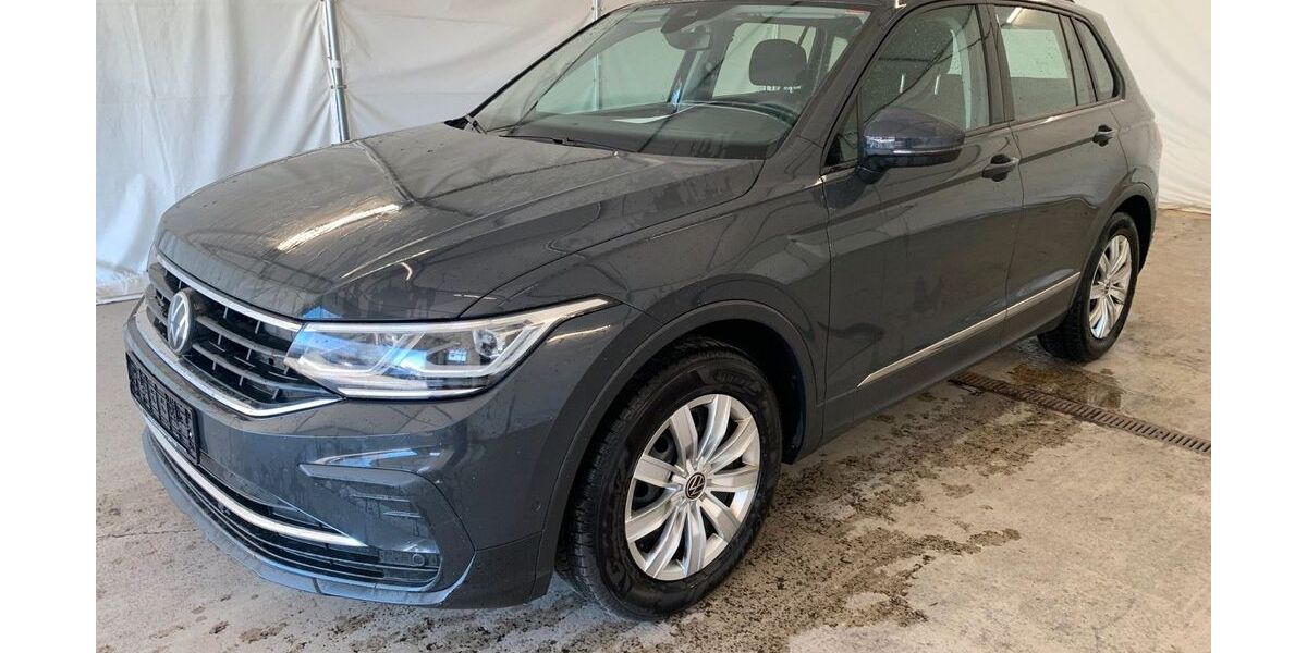 VW Tiguan 157.912 km 20.990 &euro; Steinbach-Hallenberg OT Herges-Hallenberg 98587