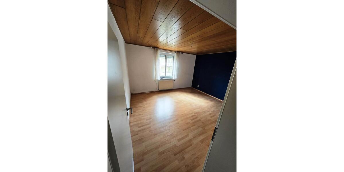 Etagenwohnung Geisenheim - 3 Zimmer, 74 m&sup2;, 220.000&euro; | Angebot:26066082