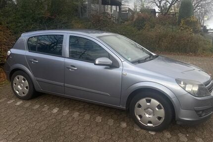 Opel Astra 129.000 km 2.700 &euro; Radevormwald 42477