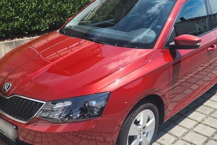 Skoda Fabia 106.000 km 9.400 &euro; Kissing 86438