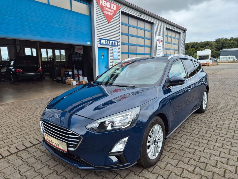 Ford Focus 118.806 km 11.960 € Moerschbach 55494