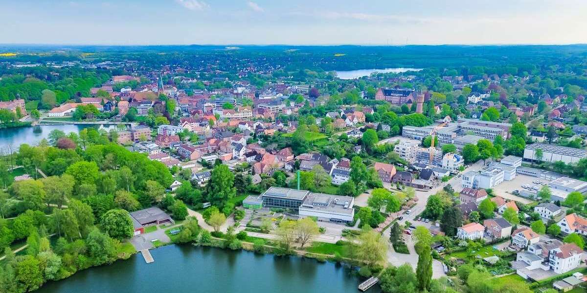 Wohnung zum Kaufen in Eutin 253.270 € 53.32 m² 2 zimmer