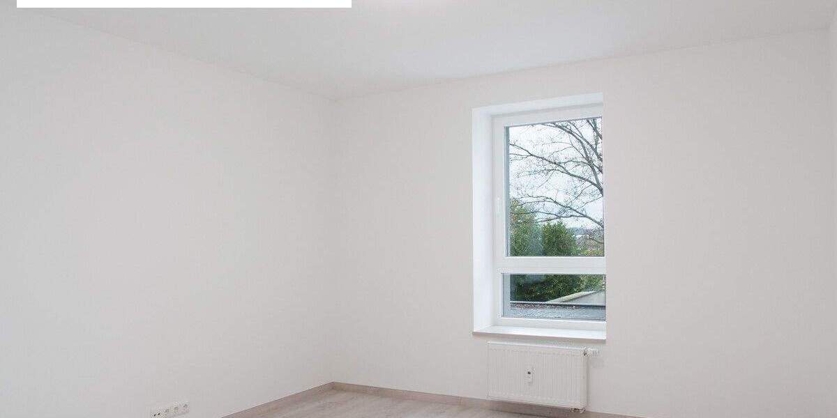 WG-geeignet: Stilvoll modernisierte 4-Zimmer-Wohnung! 4 zimmer