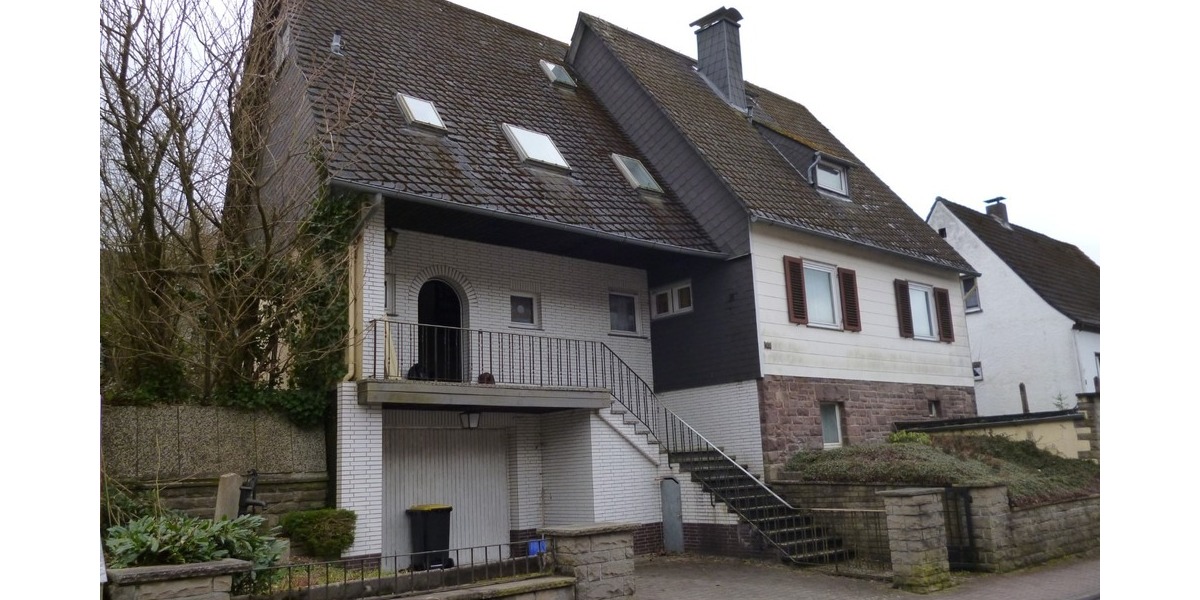 Wohnhaus mit Garage und Garten im Hochsolling - Einfamilienhaus Holzminden | Angebot:26001740