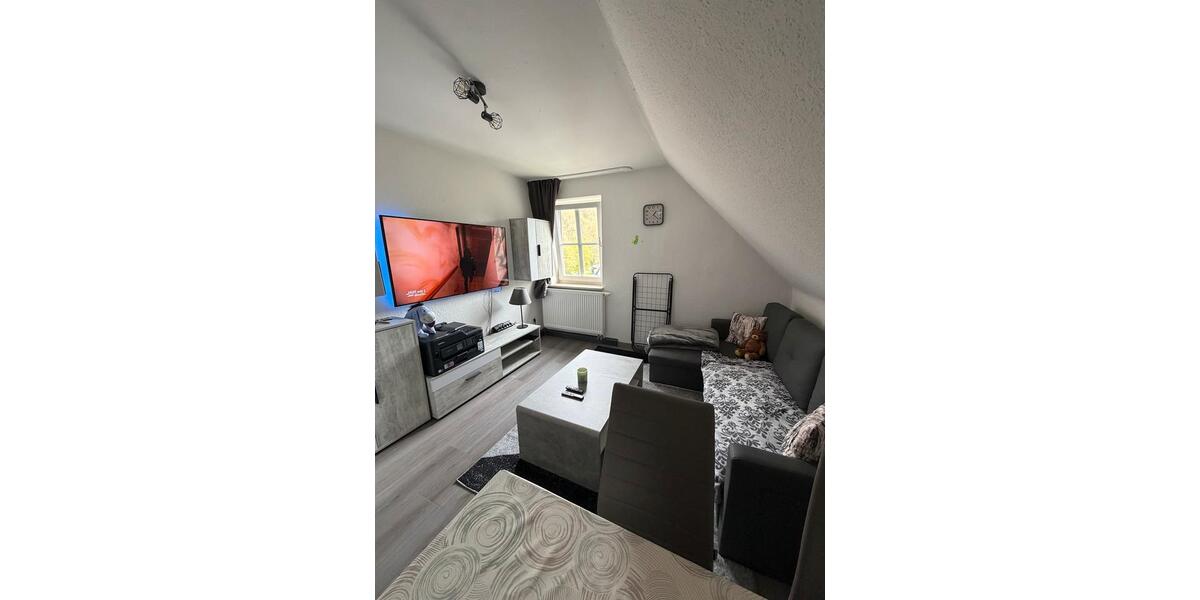 Dachgeschoßwohnung Sontra - 2 Zimmer, 34 m&sup2;, 220&euro; | Angebot:26318575