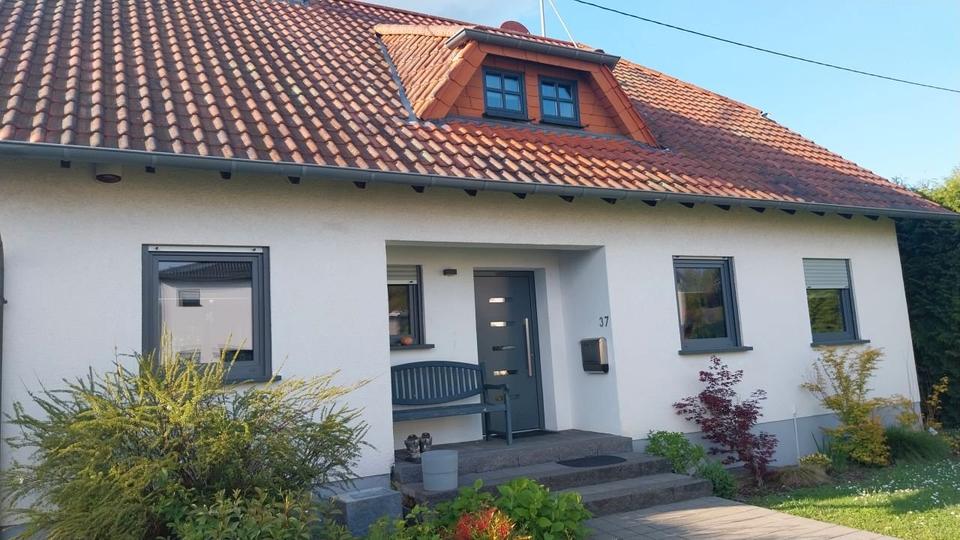 Einfamilienhaus Perl - 8 Zimmer, 180 m&sup2;, 650.000&euro; | Angebot:26768287