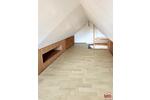Dachgeschoßwohnung Oelsnitz (Erzgebirge) - 5 Zimmer, 95 m&sup2;, 550&euro; | Angebot:26152231