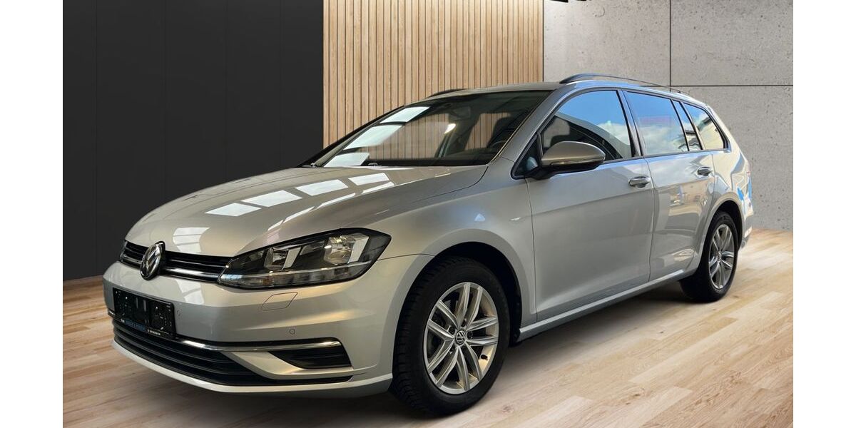 VW Golf 11.300 km 16.200 &euro; Trieb 08239