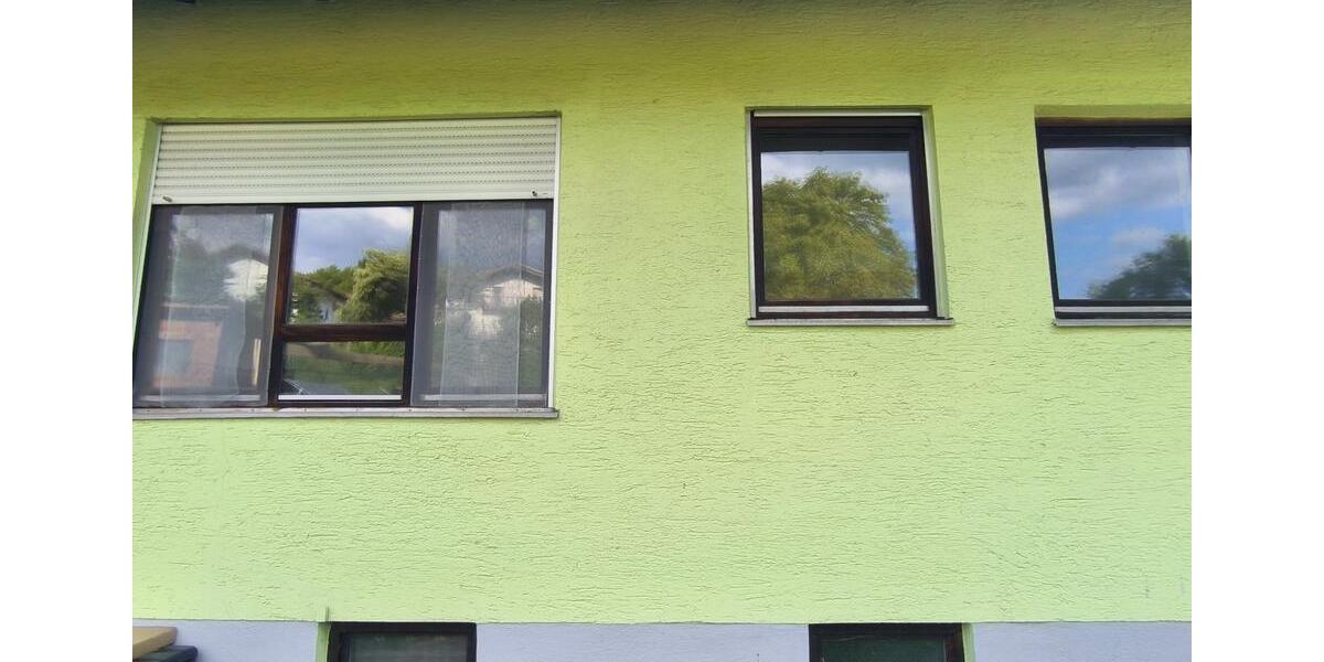 Große Wohnung - 125 qm - mit Balkon und Stellplatz 4.5 zimmer