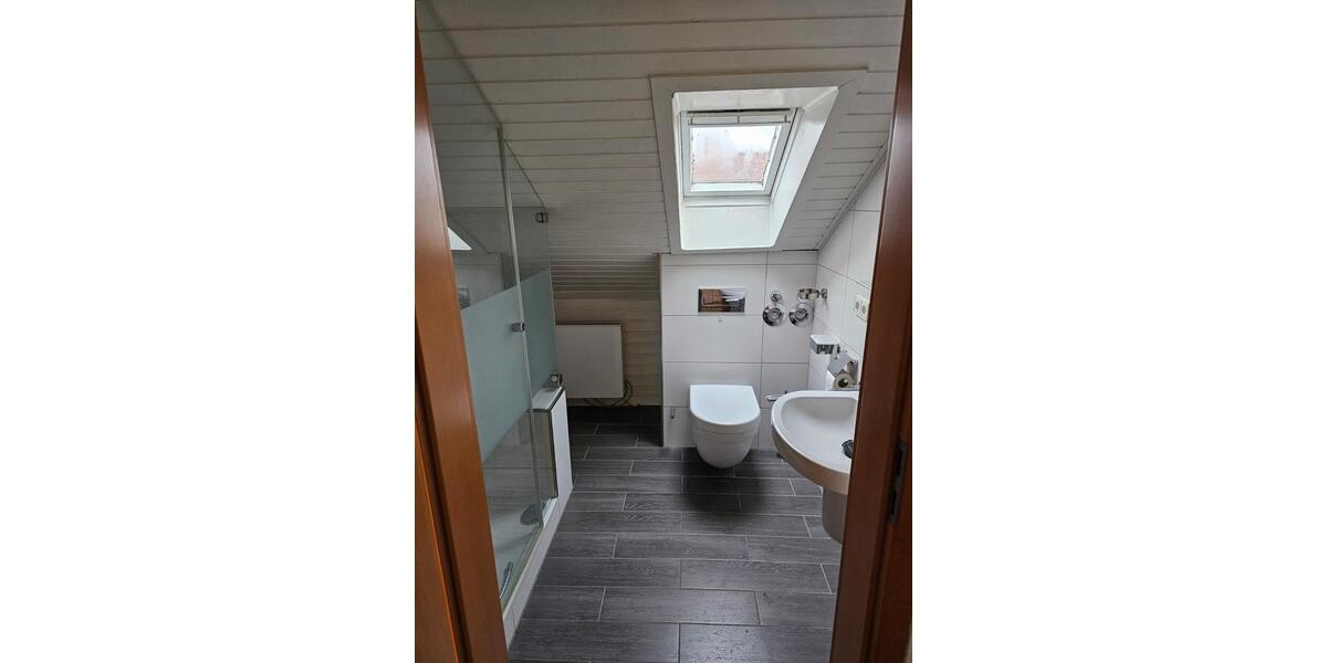 Dachgeschoßwohnung Karlsruhe Knielingen - 3 Zimmer, 65 m&sup2;, 800&euro; | Angebot:26023513