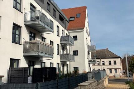 Moderne 4-Raum-Wohnung mit Terrasse zu vermieten zimmer