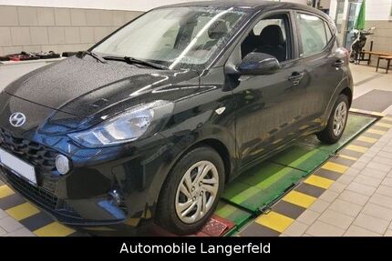 Hyundai i10 49.284 km 10.490 &euro; Wuppertal 42389
