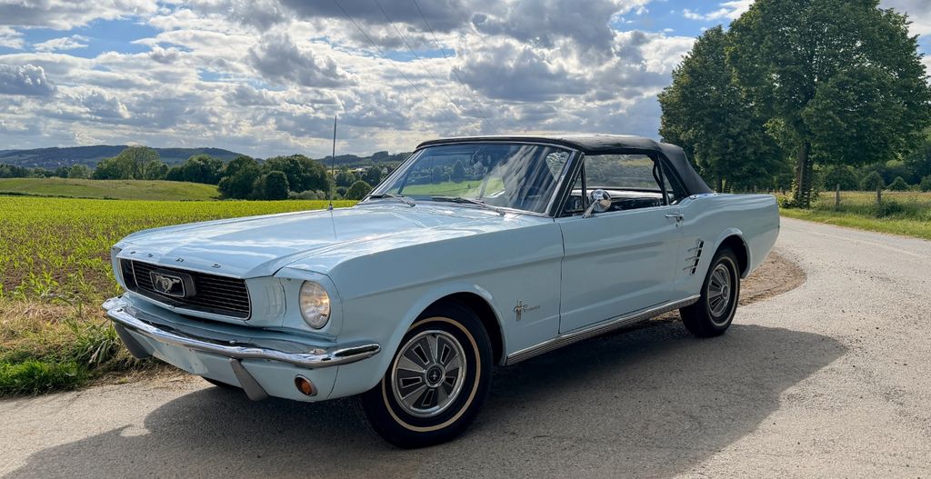 Ford Mustang 176.000 km 23.000 &euro; Attendorn 57439