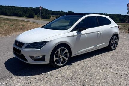 Seat Leon 94.112 km 12.999 &euro; Rottweil 78628