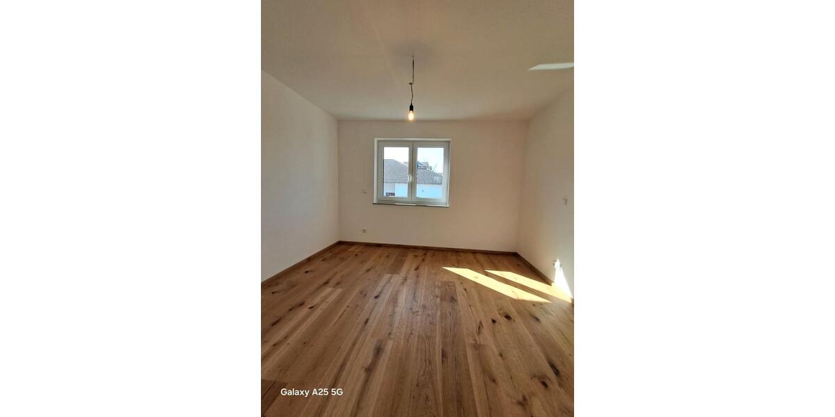 Etagenwohnung Landau an der Isar - 3 Zimmer, 83 m&sup2;, 350.000&euro; | Angebot:26057955