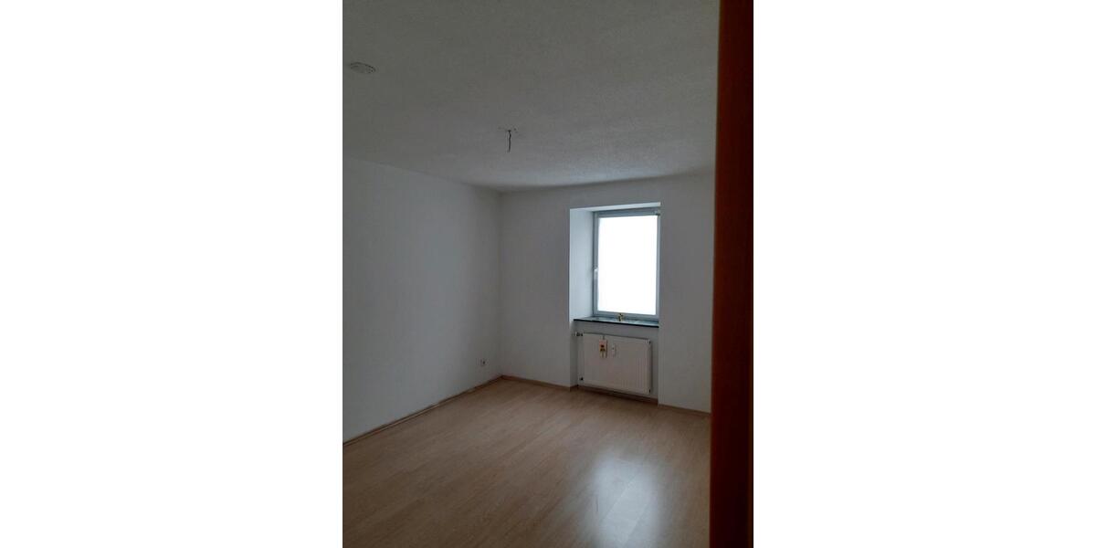 Etagenwohnung Neuwied - 2 Zimmer, 73 m&sup2;, 770&euro; | Angebot:25046685