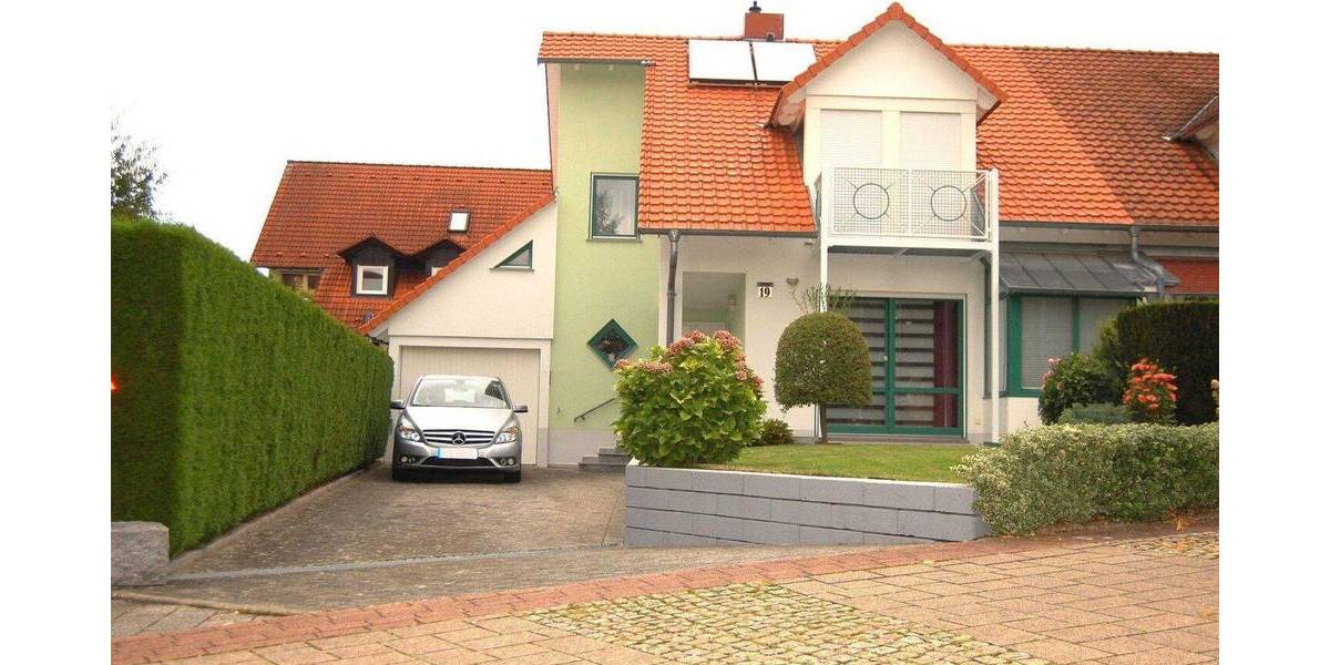 Doppelhaushälfte Hilzingen - 4 Zimmer, 116 m&sup2;, 550.000&euro; | Angebot:26789787