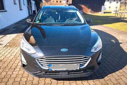Ford Focus 89.576 km 17.999 &euro; Bruckmühl 83052