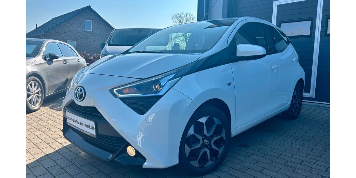 Toyota Aygo (X) 67.900 km 12.980 &euro; Bargfeld Stegen 23863