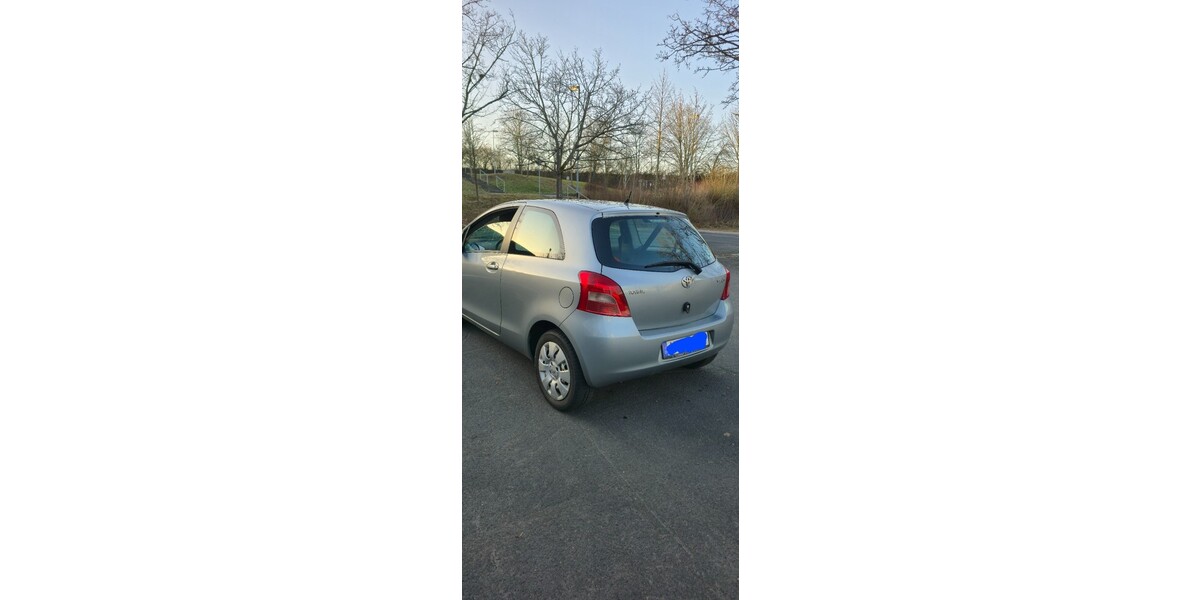 Toyota Yaris 130.834 km 2.900 &euro; Kitzingen 97318