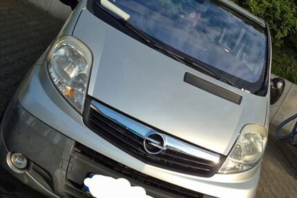 Opel Vivaro 190.000 km 9.800 &euro; Hagen 58135