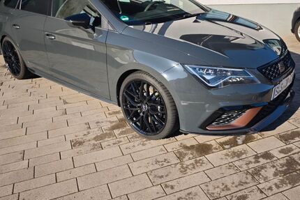 Seat Leon 77.000 km 28.500 &euro; Schmelz 66839