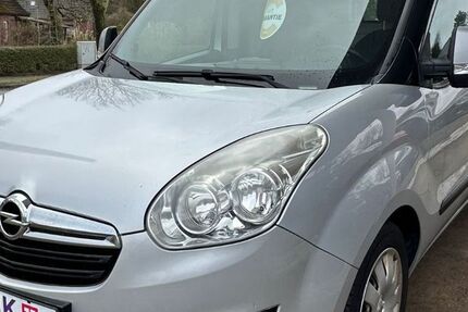Opel Combo 113.000 km 6.999 &euro; Heide 25746