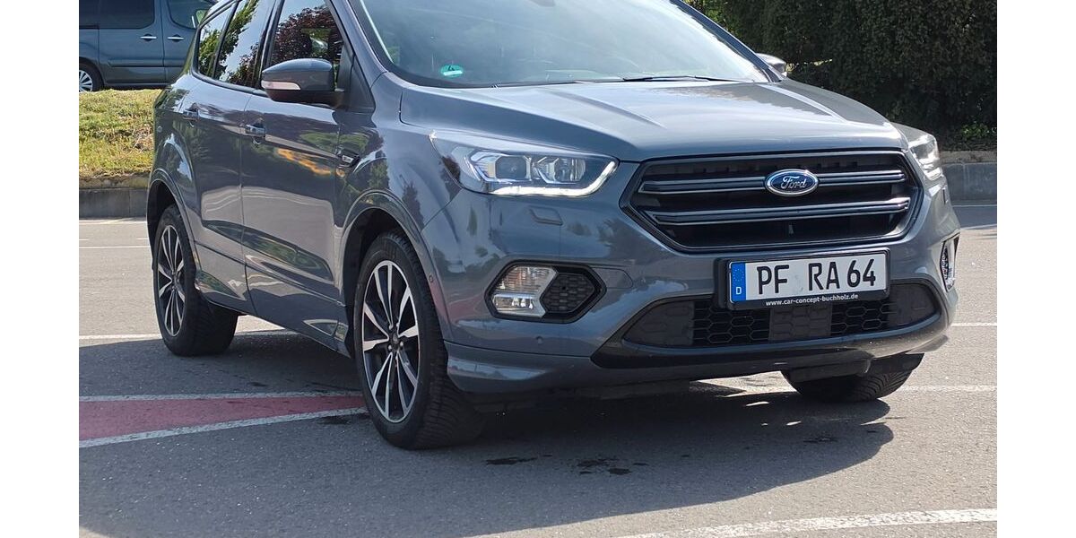 Ford Kuga 73.000 km 16.490 &euro; Königsbach-Stein 75203
