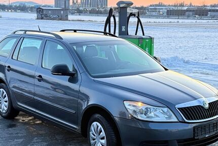 Skoda Octavia 245.000 km 2.090 &euro; Tröstau 95709