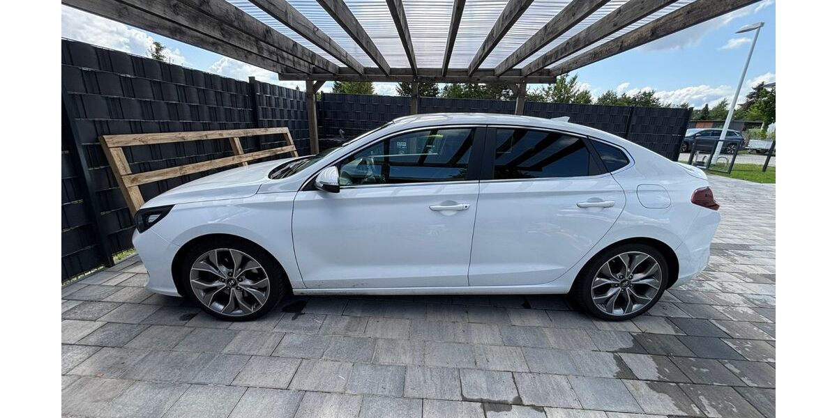 Hyundai i30 106.000 km 12.500 &euro; Zehdenick 16792